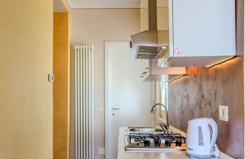 Claino Con Osteno Apartment | Lovely apartment for 4 guests with WIFI, TV, balcony and parking