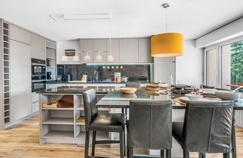 Chermignon Apartment | Lovely apartment for 4 people with WIFI, TV, balcony and parking