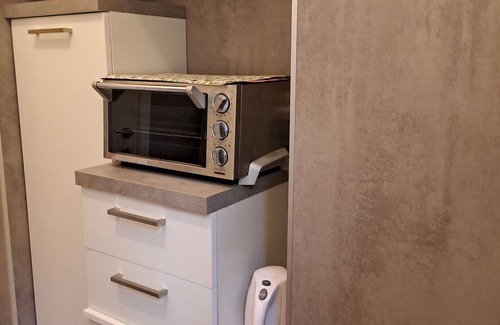 Pontedecimo Apartment | Lovely apartment for 4 people with A/C, WIFI, TV, balcony and panoramic view, close to Portofino