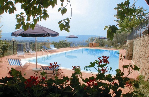 Pian di Sco Apartment | Lovely apartment for 5 people with pool, WIFI, TV and parking