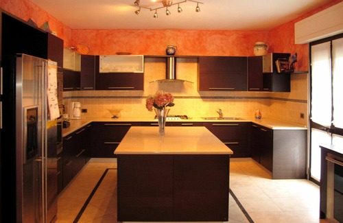 Casoli Apartment | Lovely apartment for 6 guests with hot tub, pool, WIFI, TV, patio and parking