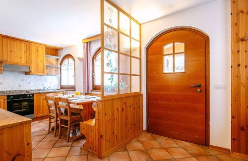 Fontanazzo Apartment | Lovely apartment for 6 guests with WIFI, TV and parking