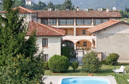 Cunettone-villa Apartment | Lovely apartment for 7 guests with pool, WIFI, A/C, TV, patio, pets allowed and parking