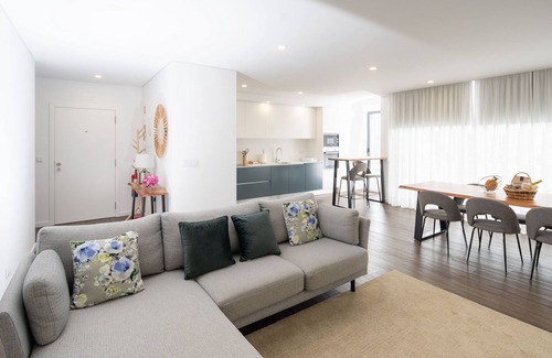 Lagoa Apartment | Lovely apartment for a comfortable family stay. New and well located.