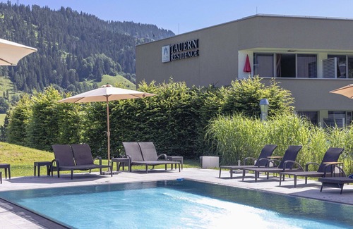 Radstadt Apartment | Lovely apartment for 8 guests with pool, WIFI, TV, balcony, pets allowed and parking