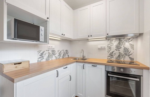 Hrensko Apartment | Lovely apartment for 8 people with WIFI, TV, patio, pets allowed and parking
