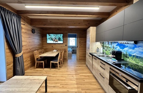 Pec pod Snezkou Apartment | Lovely apartment for 6 guests with hot tub, WIFI, TV, terrace and panoramic view