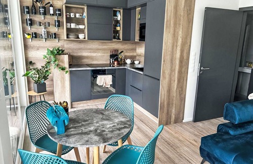 Vrchlabi Apartment | Lovely apartment for 4 guests with WIFI, TV, balcony and parking