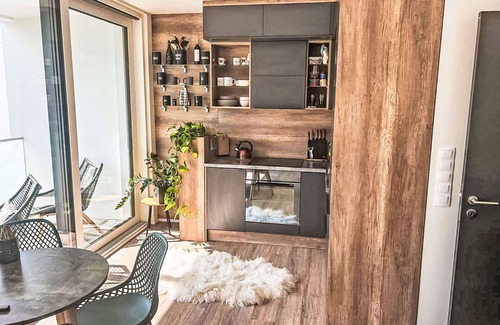 Vrchlabi Apartment | Lovely apartment for 4 guests with WIFI, TV, balcony and parking