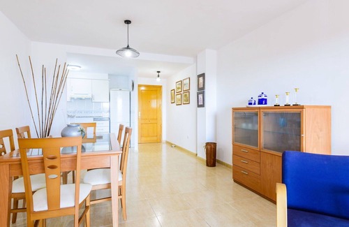El Grau de Moncofa Apartment | Lovely apartment for 5 people with WIFI, pool, TV, terrace, pets allowed and parking