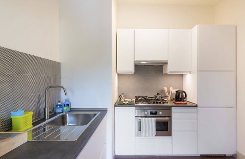Torrimpietra Apartment | Lovely apartment for 4 guests with WIFI, TV, terrace, pets allowed and parking