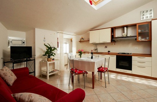 Follonica Apartment | Lovely apartment for 4 guests with A/C, WIFI, TV, pets allowed and parking