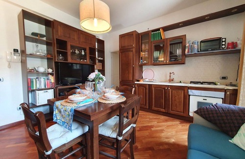 Tiche Apartment | Lovely apartment for 4 guests with WIFI, A/C, TV, terrace and parking