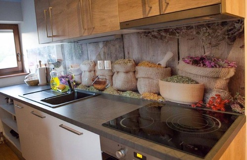 Lesce Apartment | Lovely apartment for 5 people with pool, A/C, WIFI, TV and parking