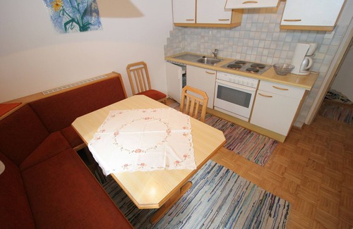 Tropolach Apartment | Lovely Apartment in Tröpolach with Sauna