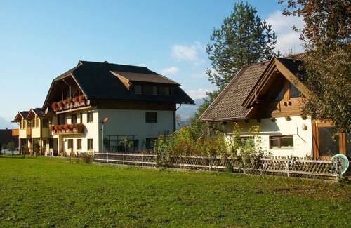Tropolach Apartment | Lovely Apartment in Tröpolach with Sauna