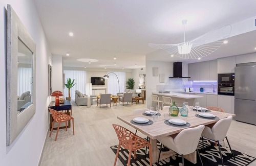 Centro Comercial Apartment | Lovely apartment in Cordoba. Teatro Gongora