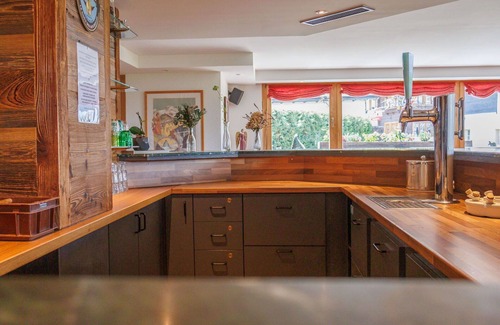 Vercorin House | Lovely apartment in villa for 23 people with WIFI, hot tub and terrace