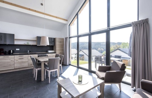 Mistelgau House | Lovely apartment in villa for 4 people with WIFI, TV, terrace and pets allowed