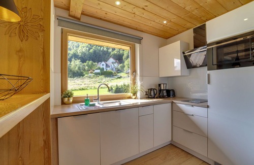 Szczyrk House | Lovely apartment in villa for 8 people with WIFI, TV, terrace, panoramic view and parking