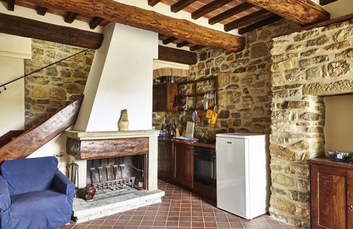 Capolona Apartment | Lovely apartment with pool, WIFI, TV, pets allowed, panoramic view and parking, close to Arezzo