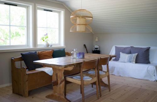 Fiskebackskil Apartment | Lovely, bright apartment overlooking nature