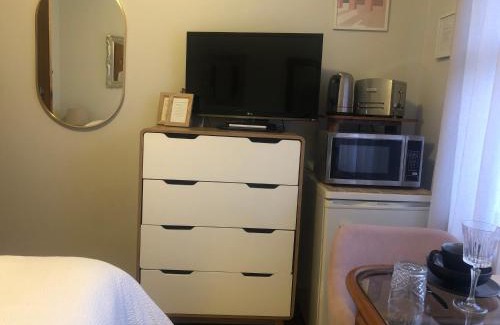 Newstead House | Lovely Budget Vegan Homestay
