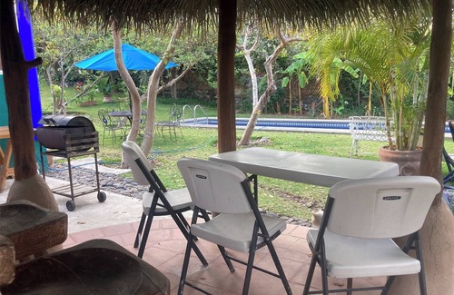 Malinalco House | Lovely bungalow with pool, great view, comfortable loft w/WiFi in Malinalco