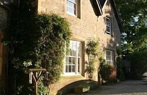 Newton Grange Cottage | Lovely converted barn in secluded gardens in Dovedale Peak District Derbyshire