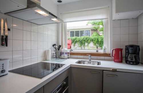 Groede House | Lovely Cottage near Sea in Groede