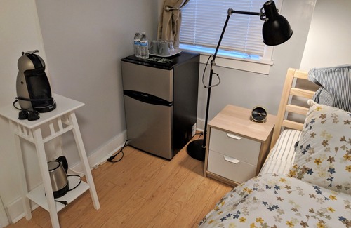 Squirrel Hill South House | Lovely, cozy Murray guest suite in Squirrel Hill
