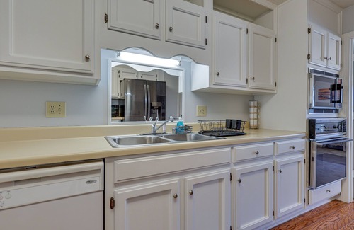 Decatur House | Lovely Decatur Home w/Yard ~ 6 Mi to Town!