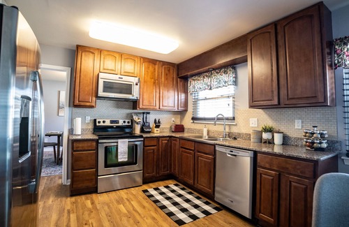 Northwest House | Lovely Family Friendly Home close to Town Center