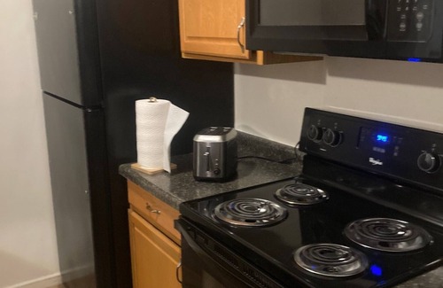 Southwyck Apartment | Lovely fully furnished 2 bedroom near Southwyck Amazon