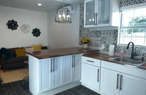 El Paso Condo | Lovely fully remodeled 2 bedroom stylish Condo