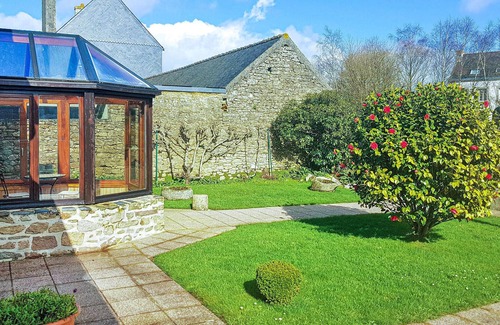 Le Cloitre-Saint-Thegonnec House | Lovely home in Le Cloitre S Thegonnec