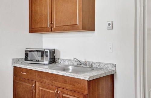 Hallandale Beach Apartment | Lovely Hallandale Beach Studio