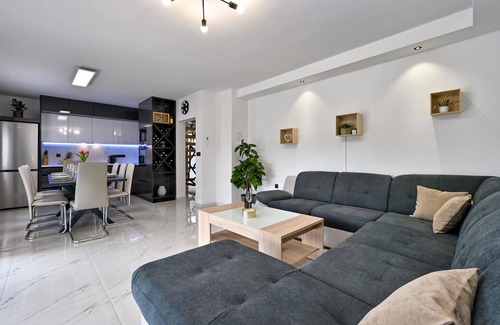 Ludbreg House | Lovely home in Vinogradi Ludbreski