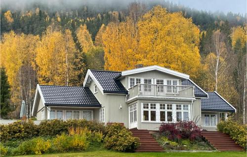 Sndre Land House | Lovely Home In Bjoneroa With Wifi