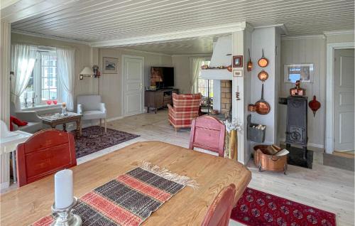 Sndre Land House | Lovely Home In Bjoneroa With Wifi