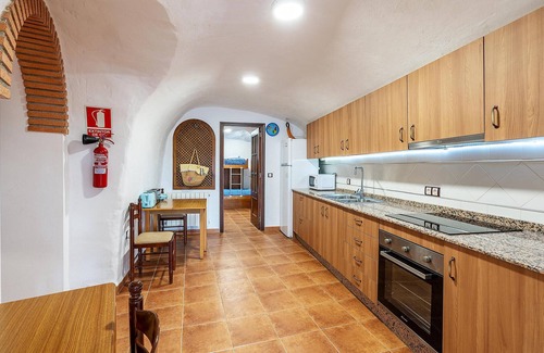 La Alqueria House | Lovely home in Galera with kitchenette
