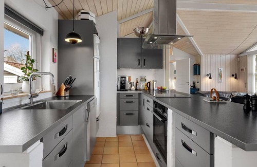 Hadsund House | Lovely home in Hadsund with WiFi
