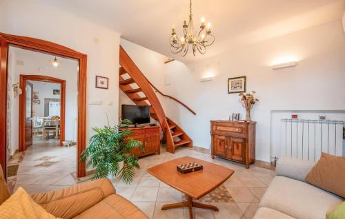 Lupoglav House | Lovely Home In Jusici