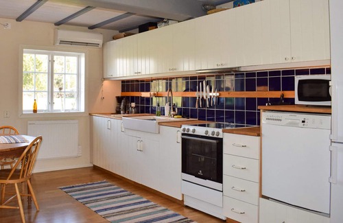 Kraketorp House | Lovely home in Lammhult with WiFi