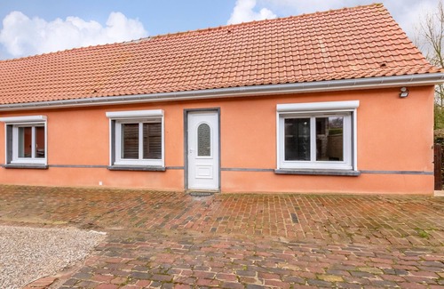 Ledinghem House | Lovely home in Ledinghem with WiFi