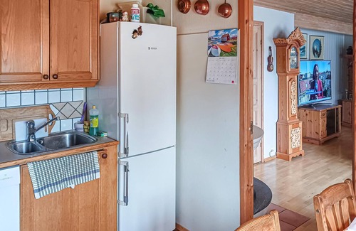 Lillesand House | Lovely home in Lillesand with sauna