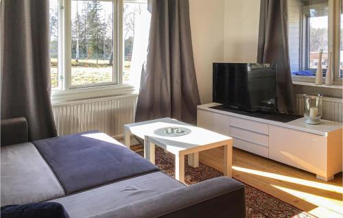Mullsjo House | Lovely Home In Mullsjö With Kitchen