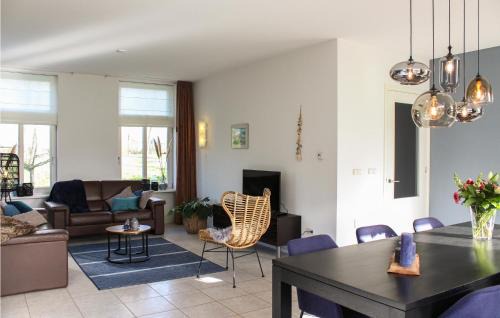 Municipality of Borsele House | Lovely Home In Ovezande With Sauna
