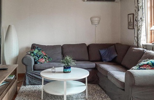 Roke House | Lovely Home In Röke With Wifi