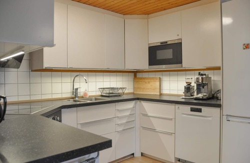Fjatervalen House | Lovely home in Särna with sauna